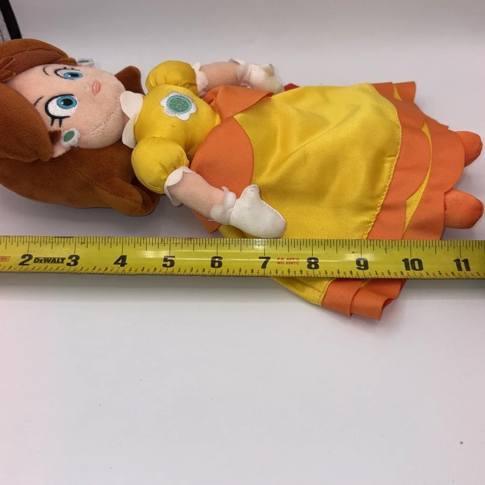 Universal Studios Super Nintendo World Princess Daisy 11